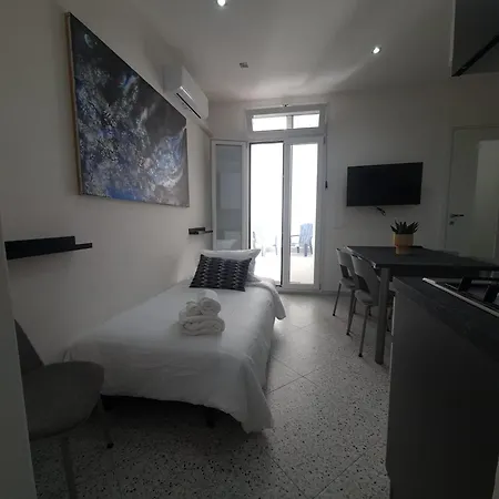 Private House 14 아파트 팔레르모